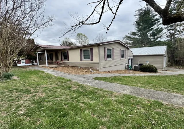 Homes for sale in Jamestown, KY | 693 Scotts Chapel Rd, Jamestown, KY 42629 | MLS# 26003305