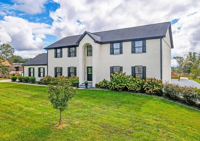 2nd image of 286 Lake Forest Dr, Somerset, KY 42503 | MLS# 26003613
