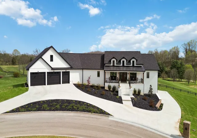 Photo 2 of Single family home for sale at 297 W Saddlebrook Dr, Somerset, KY 42503 | MLS# 26008014 | Listing updated on 2026-04-28