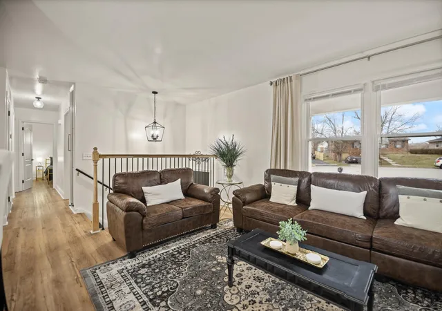 Photo 4 of Sale Pending at 1706 Cameron Ct, Lexington, KY 40505 | MLS# 26003748 | Listing updated on 2026-10-02