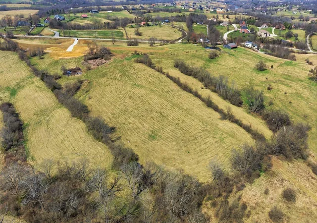 23rd image of 999 Lancaster Rd, Richmond, KY 40475 | MLS# 26004009