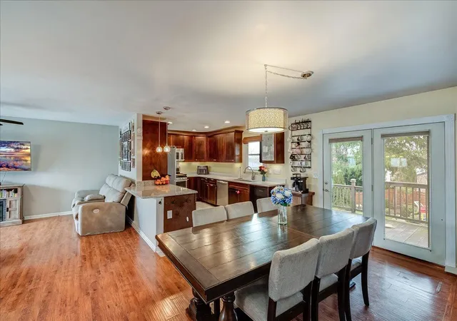 Photo 3 of Single family home for sale at 200 Whitfield Dr, Lexington, KY 40515 | MLS# 26004085 | Listing updated on 2026-03-24