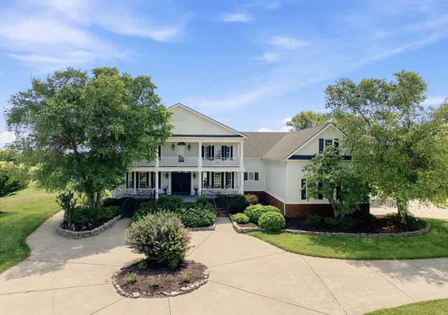 Photo 1 of Single family home for sale at 208 Craig Ln, Georgetown, KY 40324 | MLS# 26004721 | Listing updated on 2026-09-15