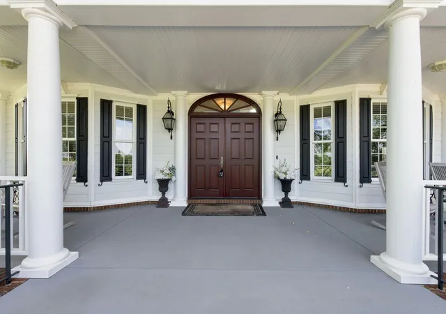 Photo 3 of Single family home for sale at 208 Craig Ln, Georgetown, KY 40324 | MLS# 26004721 | Listing updated on 2026-09-15