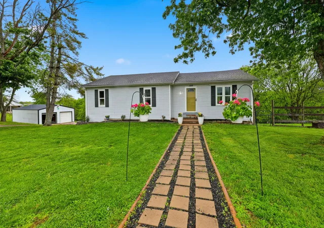 Photo 3 of Single family home for sale at 1258 Bayou N, Lawrenceburg, KY 40342 | MLS# 26004487 | Listing updated on 2026-07-22