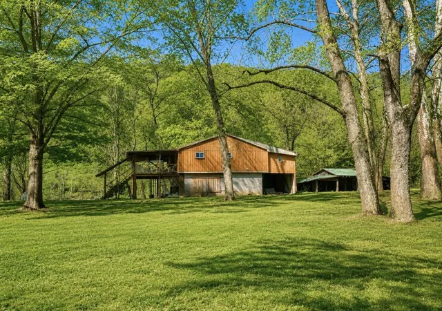 Photo 3 of Single family home for sale at 240 Athens Boonesboro Rd, Winchester, KY 40391 | MLS# 26004512 | Listing updated on 2026-09-28