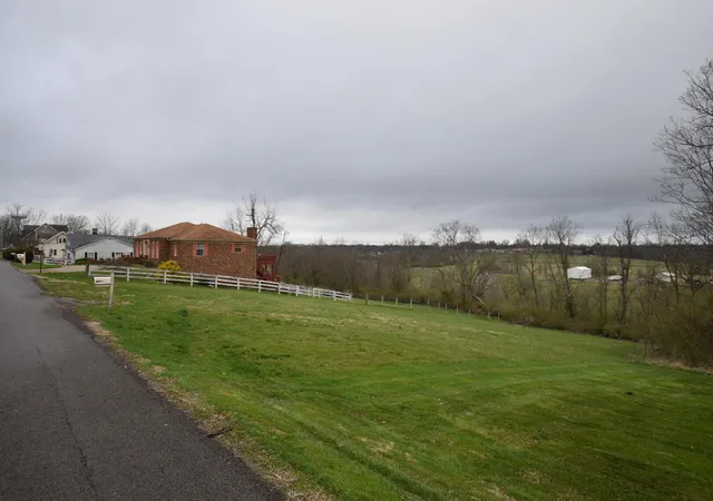 2nd image of 415 Duncan Hill Rd, Danville, KY 40422 | MLS# 26015142