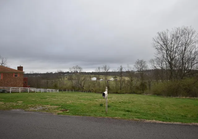 3rd image of 415 Duncan Hill Rd, Danville, KY 40422 | MLS# 26015142