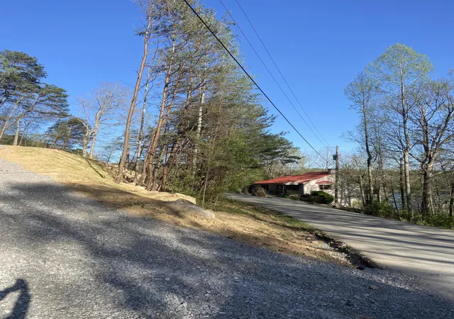 Photo 4 of Land for sale at 974 Cliffs Edge Rd, East Bernstadt, KY 40729 | MLS# 26004610 | Listing updated on 2026-10-13