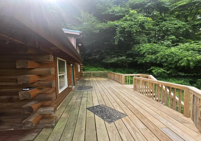 Photo 3 of Single family home for sale at 50 Sapphire Dr, Slade, KY 40376 | MLS# 26004835 | Listing updated on 2026-09-15