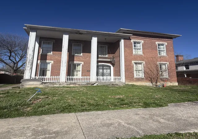 Homes for sale in Frankfort, KY | 514 Ann St, Frankfort, KY 40601 | MLS# 26004803