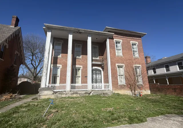 Homes for sale in Frankfort, KY | 514 Ann St, Frankfort, KY 40601 | MLS# 26004803