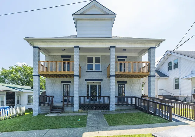 Homes for sale in Winchester, KY | 265 S Highland St, Winchester, KY 40391 | MLS# 26004961