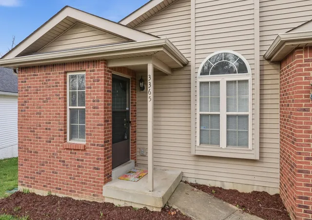 Photo 3 of Sale Pending at 3365 Squire Crk Way, Lexington, KY 40515 | MLS# 26004891 | Listing updated on 2026-10-13