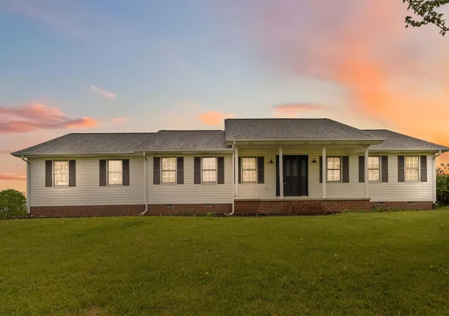 Homes for sale in Danville, KY | 41 Tuggle Rd, Danville, KY 40422 | MLS# 26008056