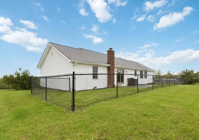 Homes for sale in Danville, KY | 41 Tuggle Rd, Danville, KY 40422 | MLS# 26008056