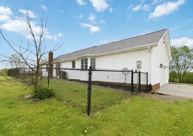 Homes for sale in Danville, KY | 41 Tuggle Rd, Danville, KY 40422 | MLS# 26008056
