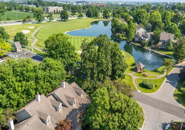 Townhouse for sale at 1001 Griffin Gate Dr, Lexington, KY 40511 | MLS# 26005014