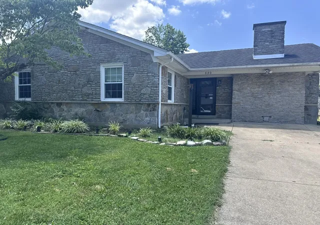 Homes for sale in Nicholasville, KY | 520 Pinoak Dr, Nicholasville, KY 40356 | MLS# 26005192