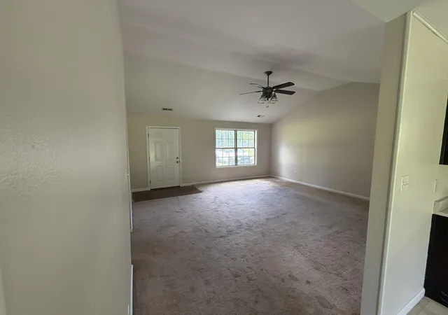 Homes for sale in Berea, KY | 725 Muddy Creek S Rd, Berea, KY 40403 | MLS# 26005026