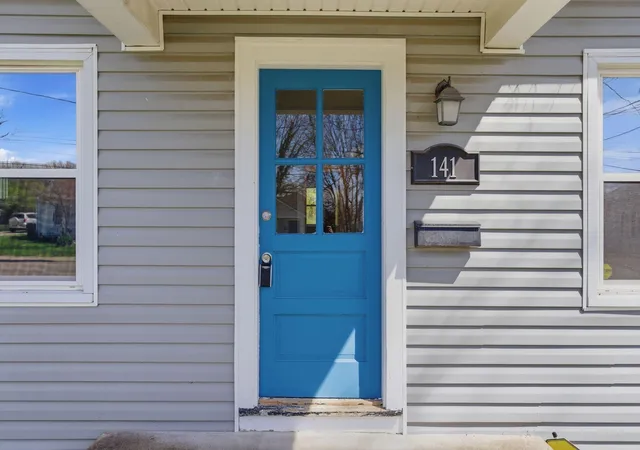 Photo 3 of Sale Pending at 141 Brown Ave, Lexington, KY 40505 | MLS# 26005936 | Listing updated on 2026-04-26