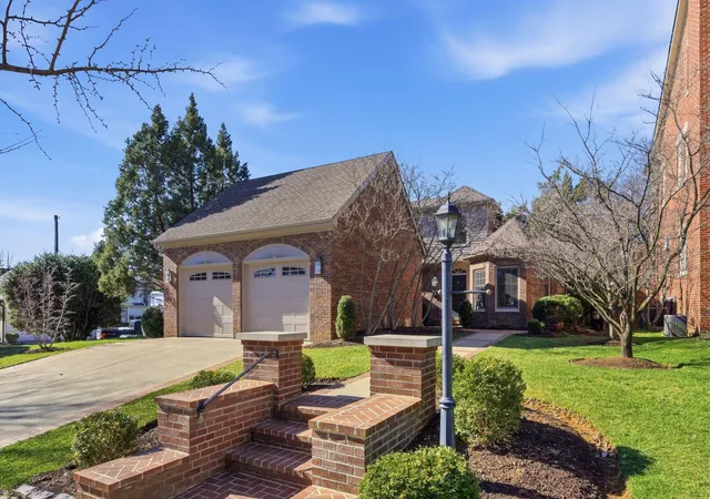 73rd image of 221 Holiday Rd, Lexington, KY 40502 | MLS# 26005188