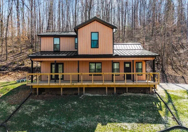 Homes for sale in Stanton, KY | 4 Barkers Branch Rd, Stanton, KY 40380 | MLS# 26005497