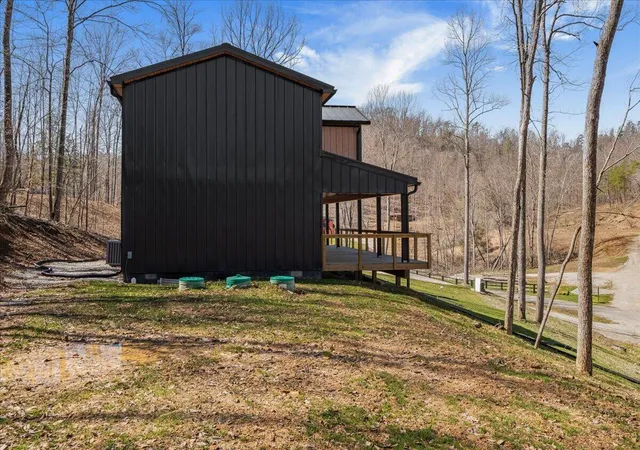 Homes for sale in Stanton, KY | 4 Barkers Branch Rd, Stanton, KY 40380 | MLS# 26005497