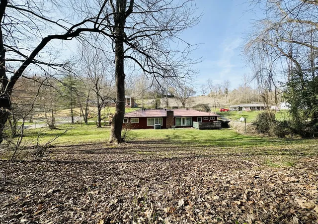 Homes for sale in Manchester, KY | 212 Town Branch Rd, Manchester, KY 40962 | MLS# 26005305