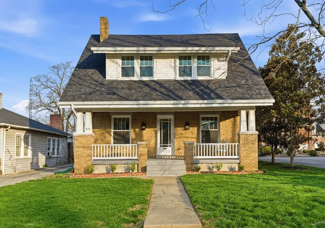 Photo 1 of Single family home for sale at 615 Bellaire Ave, Lexington, KY 40508 | MLS# 26005663 | Listing updated on 2026-07-29