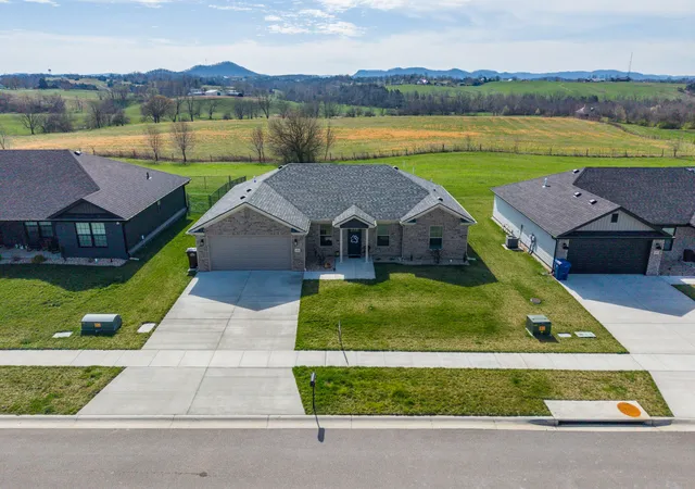 Homes for sale in Berea, KY | 450 Wyldwood Wy, Berea, KY 40403 | MLS# 26005494