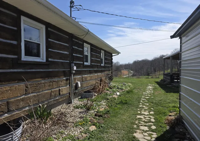 Homes for sale in East Bernstadt, KY | 617 Hensley Rd, East Bernstadt, KY 40729 | MLS# 26005570