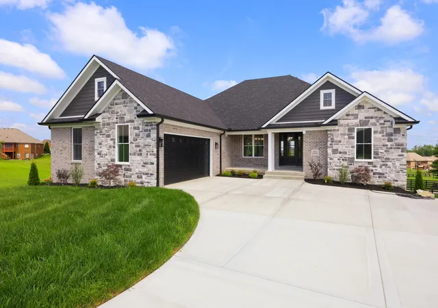 2nd image of 412 Doubletree Ct, Richmond, KY 40475 | MLS# 26005613