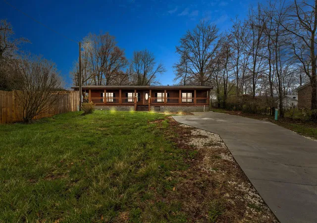 Homes for sale in Stanton, KY | 740 N Main St, Stanton, KY 40380 | MLS# 26005516