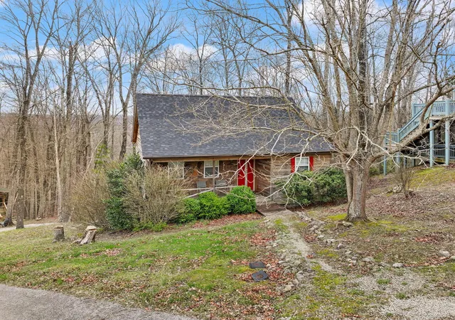 Homes for sale in Burnside, KY | 21 Dogwood Rd, Burnside, KY 42519 | MLS# 26005539
