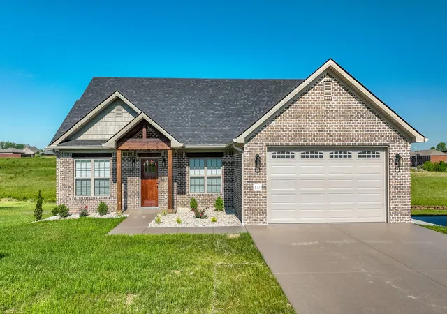 Homes for sale in Berea, KY | 177 Central Park Ave, Berea, KY 40403 | MLS# 26005656
