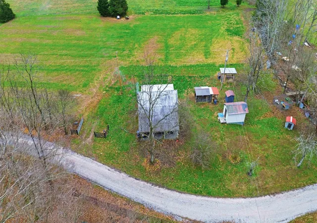 Photo 3 of Single family home for sale at 1666 Pointer Crk Rd, Science Hill, KY 42553 | MLS# 26005635 | Listing updated on 2026-05-08