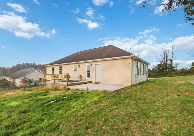 Homes for sale in Eubank, KY | 1126 Estill Hackney Rd, Eubank, KY 42567 | MLS# 26005677