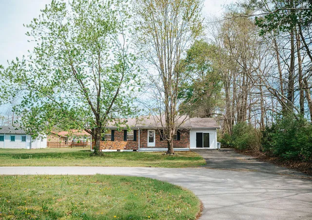 Homes for sale in Clay City, KY | 88 Howell Ln, Clay City, KY 40312 | MLS# 26007744