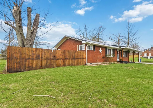 Homes for sale in Science Hill, KY | 200 W Hwy 635, Science Hill, KY 42553 | MLS# 26005712