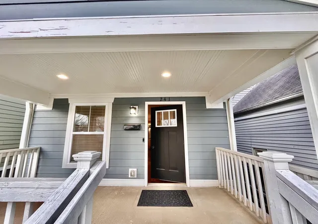 Photo 2 of Single family home for sale at 241 Devonia Ave, Lexington, KY 40505 | MLS# 26005728 | Listing updated on 2026-03-23