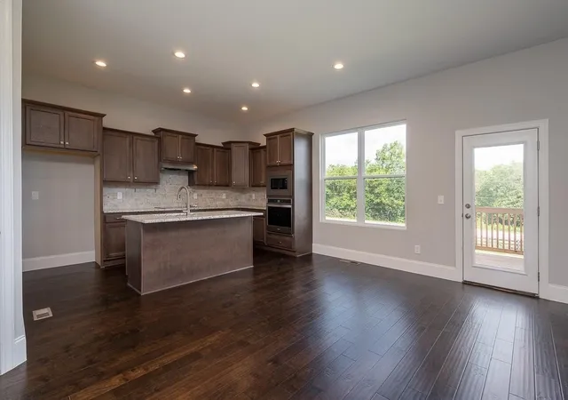 14th image of 206 Wedgewood Cir, Paris, KY 40361 | MLS# 26005747
