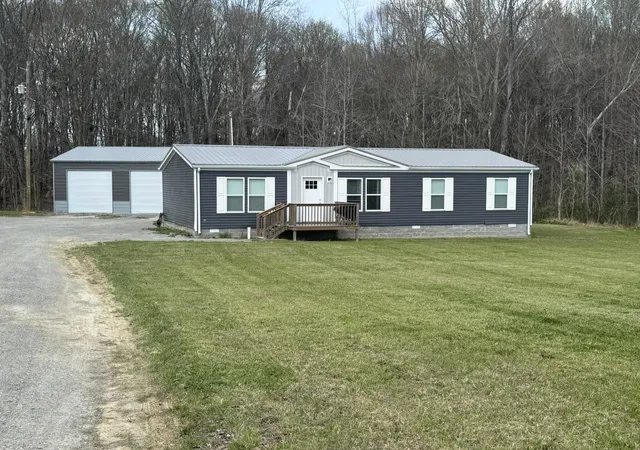 Homes for sale in Russell Springs, KY | 98 Brooks Ln, Russell Springs, KY 42642 | MLS# 26006633