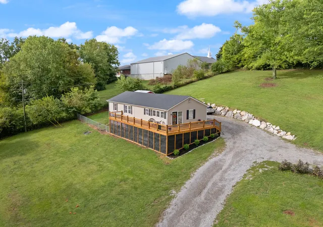 Photo 3 of Single family home for sale at 198 Doolin Way, Lancaster, KY 40444 | MLS# 26005949 | Listing updated on 2026-10-15