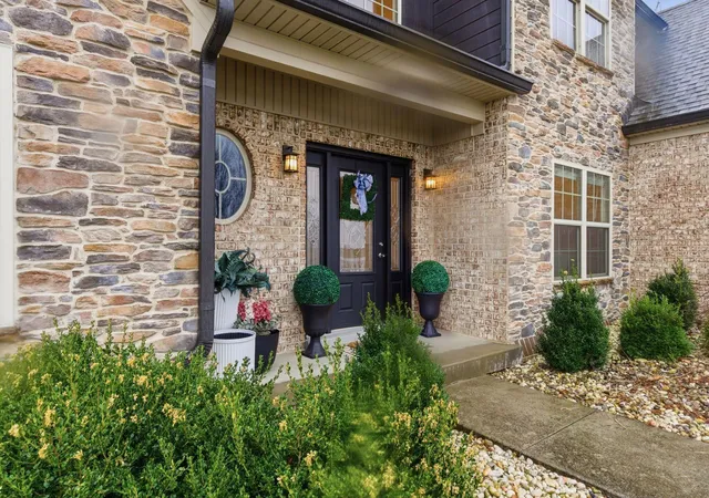 3rd image of 308 Prestwick Cir, Richmond, KY 40475 | MLS# 26005840