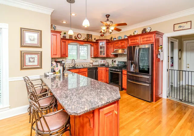 3rd image of 110 Saratoga Dr, Frankfort, KY 40601 | MLS# 26005988
