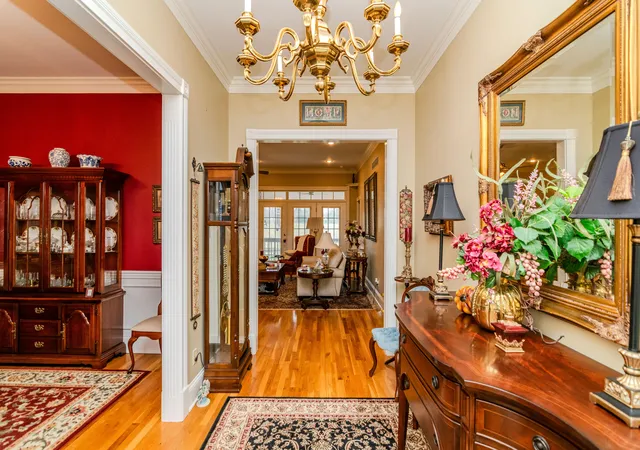 4th image of 110 Saratoga Dr, Frankfort, KY 40601 | MLS# 26005988