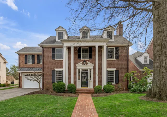 1st image of 304 Holiday Rd, Lexington, KY 40502 | MLS# 26012442