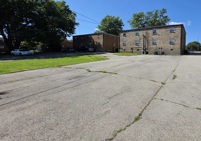 Photo 13 of Multi family home for sale at 304 Quachita Trl, Frankfort, KY 40601 | MLS# 26006882 | Listing updated on 2026-08-24