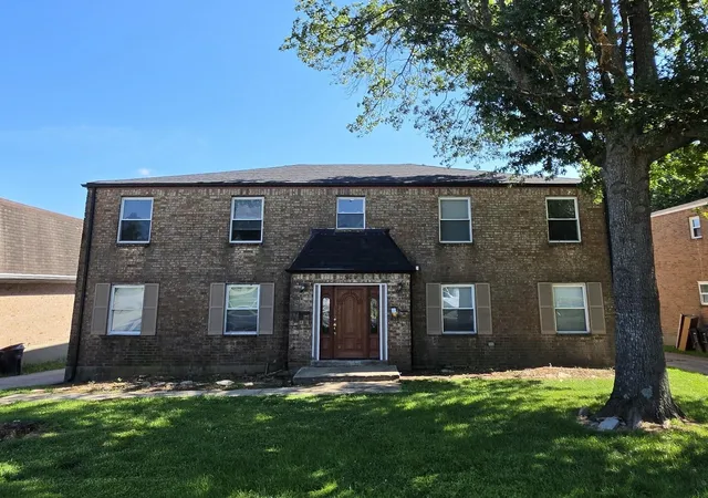 Photo 1 of Multi family home for sale at 304 Quachita Trl, Frankfort, KY 40601 | MLS# 26006882 | Listing updated on 2026-08-24